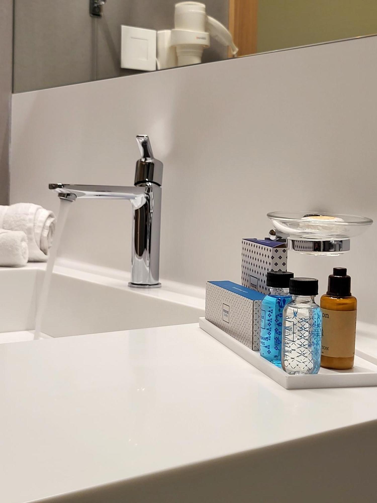 Monot Suites Beirut Ngoại thất bức ảnh